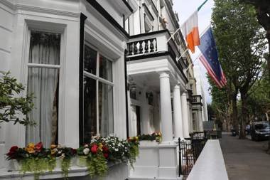 Kilronan House