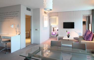 The Morrison Dublin Curio Collection by Hilton