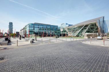 Sonder at Britain Quay