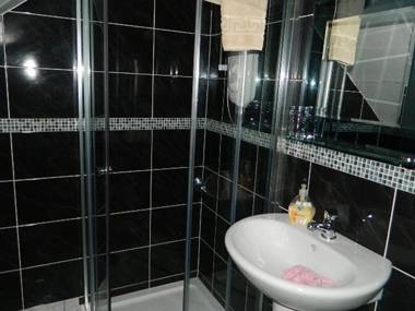 Toomullin House Accommodation