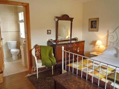 Little Irish Cottage