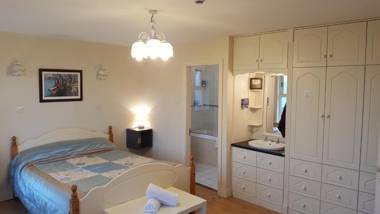 Eask View Dingle - Room Only