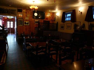 Murphy's Pub and Bed & Breakfast