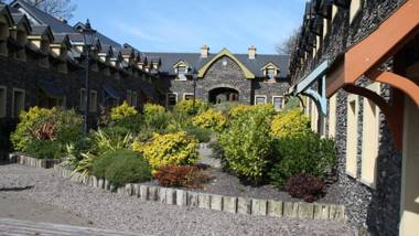 Dingle Courtyard Cottages 2 Bed (Sleeps 4)