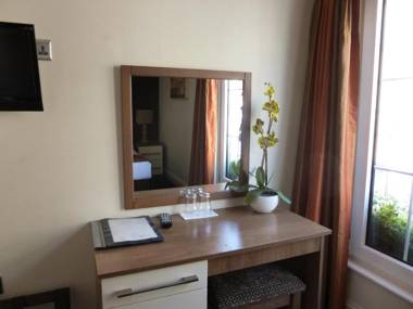 The White Lady Hotel