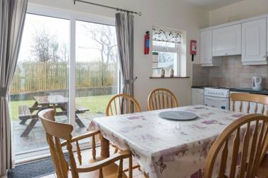 Bunhovil - 2 Bedroom Bungalow