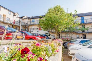 Marine Court Sea View