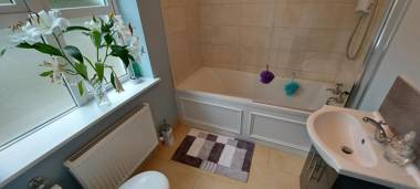 Captivating 3-Bed House