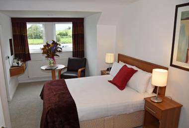 Moycarn Lodge & Marina