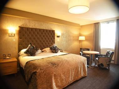 Park Inn by Radisson Shannon Airport