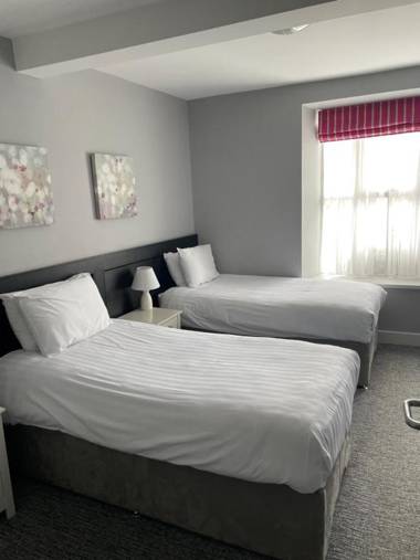 Behan's Horseshoe Bar & Restaurant