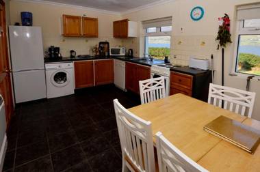 Cottage 101 - Moyard