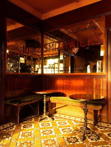 Crotty's Pub & Accommodation