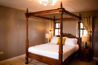 Storytellers Cottage