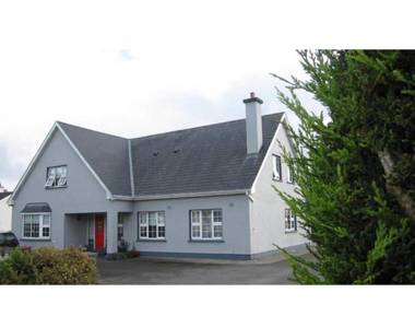 Derghaven B&B Hostel & Self Catering