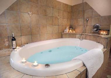 Etzel Tami Hospitality