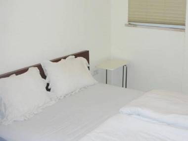 Arlozorov Suites Hotel