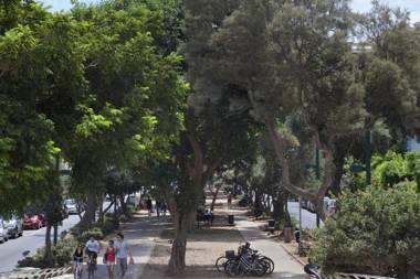 TLV Living Apartment