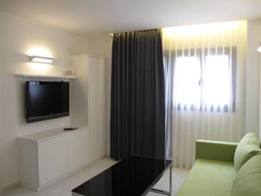 Best Western Regency Suites