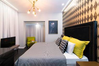 Crown Sea Apart Hotel