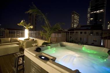 Molcho Neve Tzedek Apartments by Master