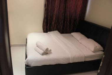 Gordon Beach Apartment