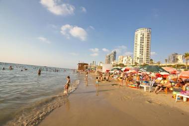 Isramax Jerusalem Apartment in Bat-Yam