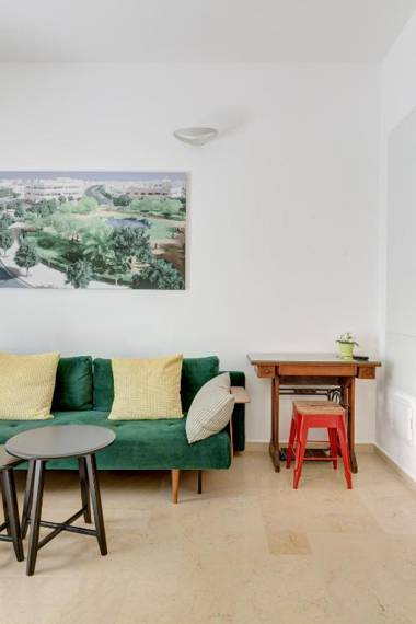 TLV2RENT Unique Dizengof Apartment