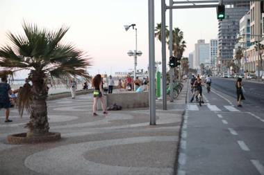 Hayarkon By The Beach