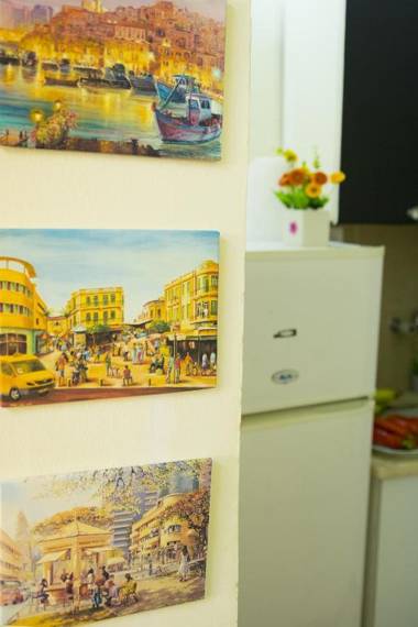 New Lovely Suite In Carmel Market By The Beach