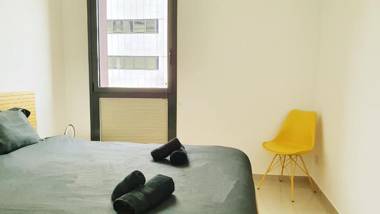 Design 2 Bdr Apartment Florentine #TL15