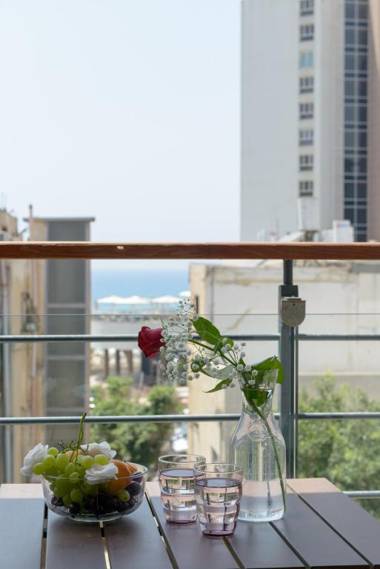 FeelHome - Ben Yehuda 50 / Bograshov