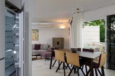 Gorgeous Modern 2BR in Gordon beach by HolyGuest