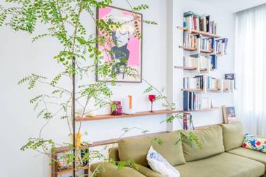 Trust Inn - Lovely & Trendy 2bdr apt near by Beach