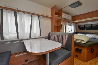 Caravan Hostel Tel Aviv By Roger Age 18-45