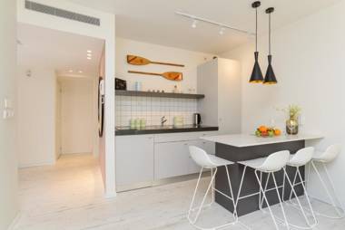 6 Tankhum - By Beach Apartments TLV