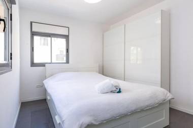 Beautiful 2 Bdr Apartment - Beach Side #TL38