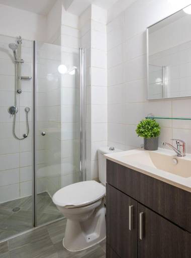 Light Designed Apartment with 2 balconies