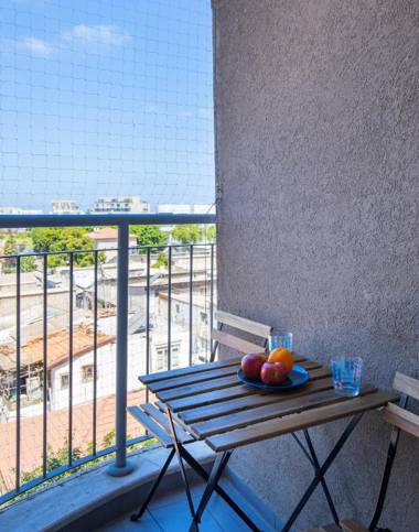 Light Designed Apartment with 2 balconies