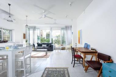 Bright and green W a lot of style super quiet by Sea N' Rent