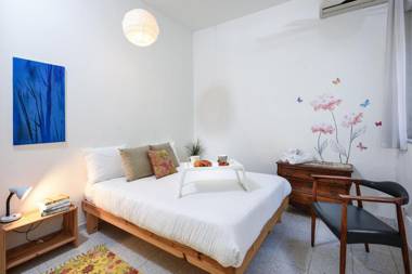 Bright and green W a lot of style super quiet by Sea N' Rent