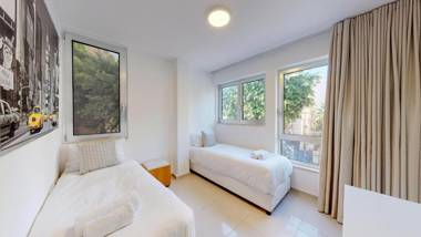 Relaxing 3BR in Ben yehuda 66 by HolyGuest