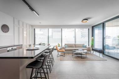 Luxury Beach Geula 3BR by Airsuite