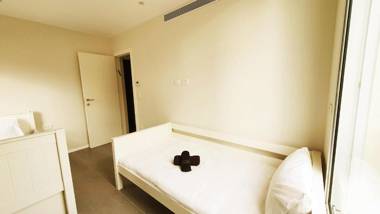 Design 3 Bdr Huge Rooftop Beach Side #TL57