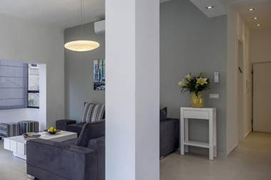 Brilliant 3BR in Shalom Aleichem 27 by HolyGuest