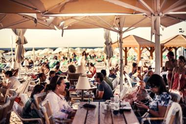 Debrah Brown Tel-Aviv