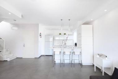 Beautiful 3BR Penthouse in Brenner 1 by HolyGuest