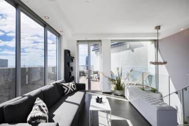 Beautiful 3BR Penthouse in Brenner 1 by HolyGuest