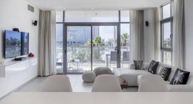 Pleasant 3BR in Carmelit 9 by HolyGuest