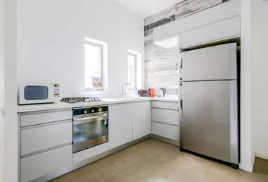 Elegant 2BR in Frug 22 by HolyGuest